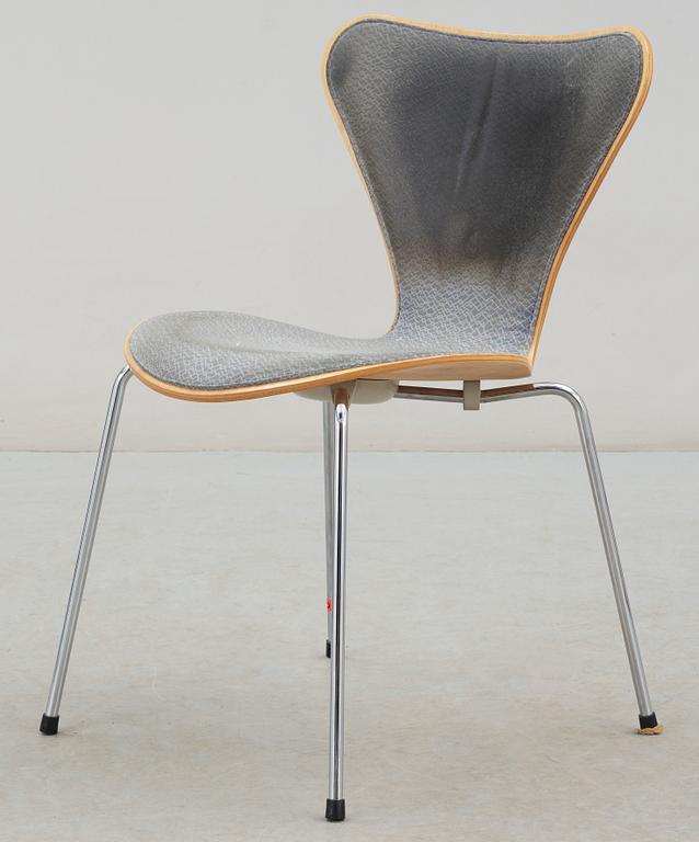 STOL, "Sjuan", Arne Jacobsen, Fritz Hansen, Danmark, 1900-tal.