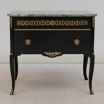 BYRÅ, gustaviansk stil, 1900-talets andra hälft.