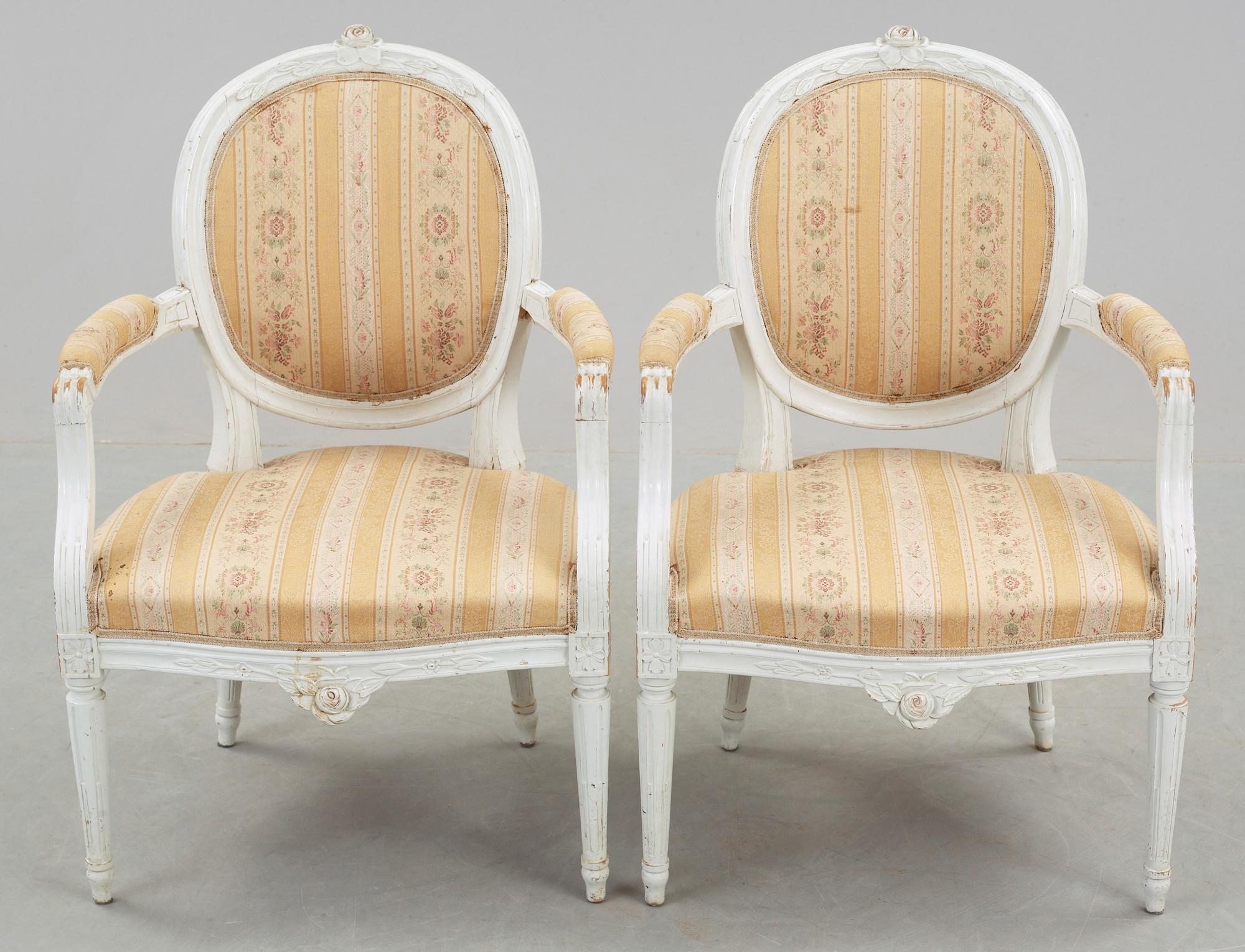 KARMSTOLAR, ett par, gustaviansk stil, omkring 1900-talets mitt.