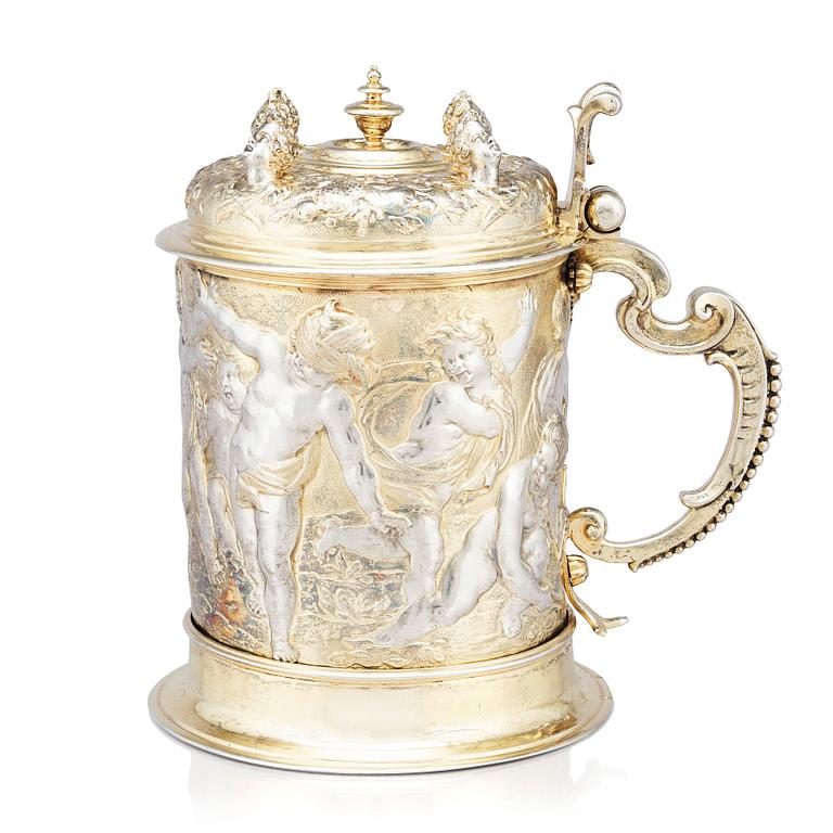 A German 17th century silver-gilt tankard,  mark of Abraham I Drentwett, Augsburg 1645-50.