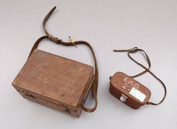 MÄTINSTRUMENT, 2 st, England, 1900-talets första hälft.
