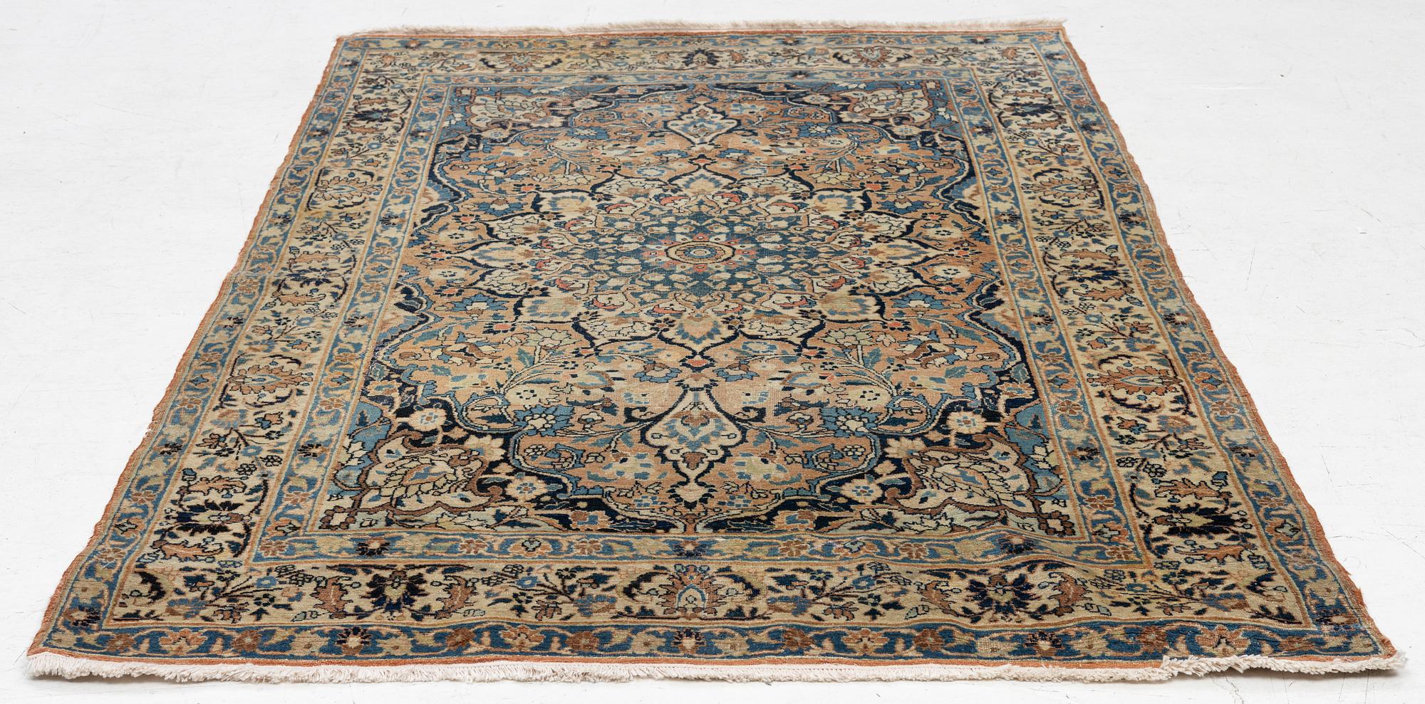 Rug, antique Tabriz, approx. 113 x 190 cm.