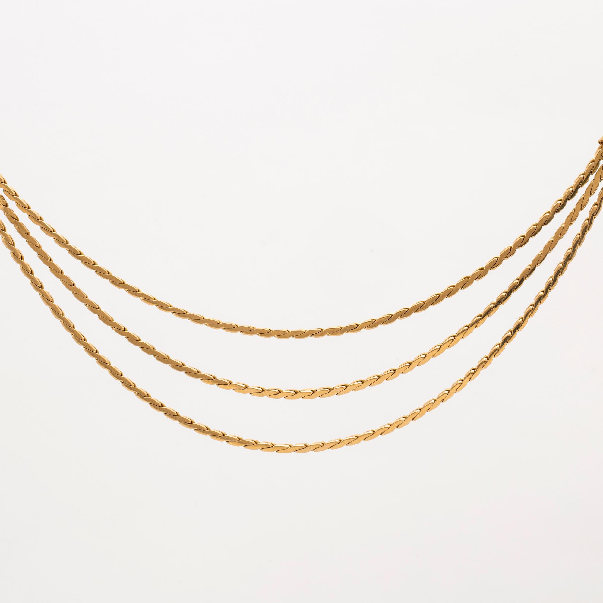 An Italian 18C gold necklace weight 37 grams length 20 cm.