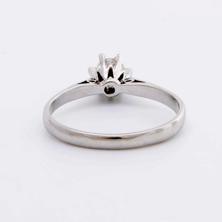 RING 18K vitguld m 1 briljant ca 0,25 ct.