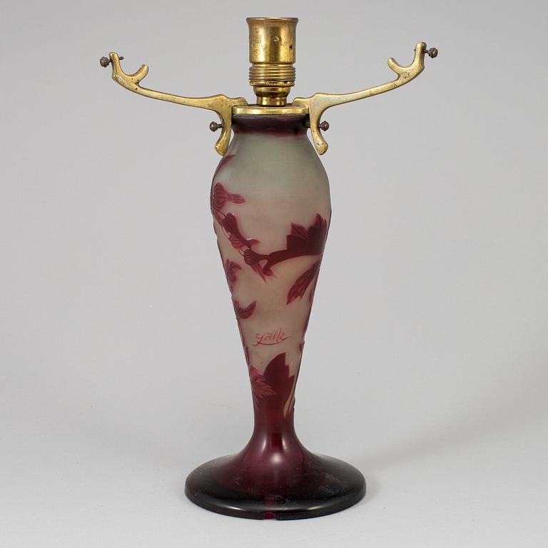 An Emile Gallé Art Nouveau cameo glass table lamp, Nancy, France.