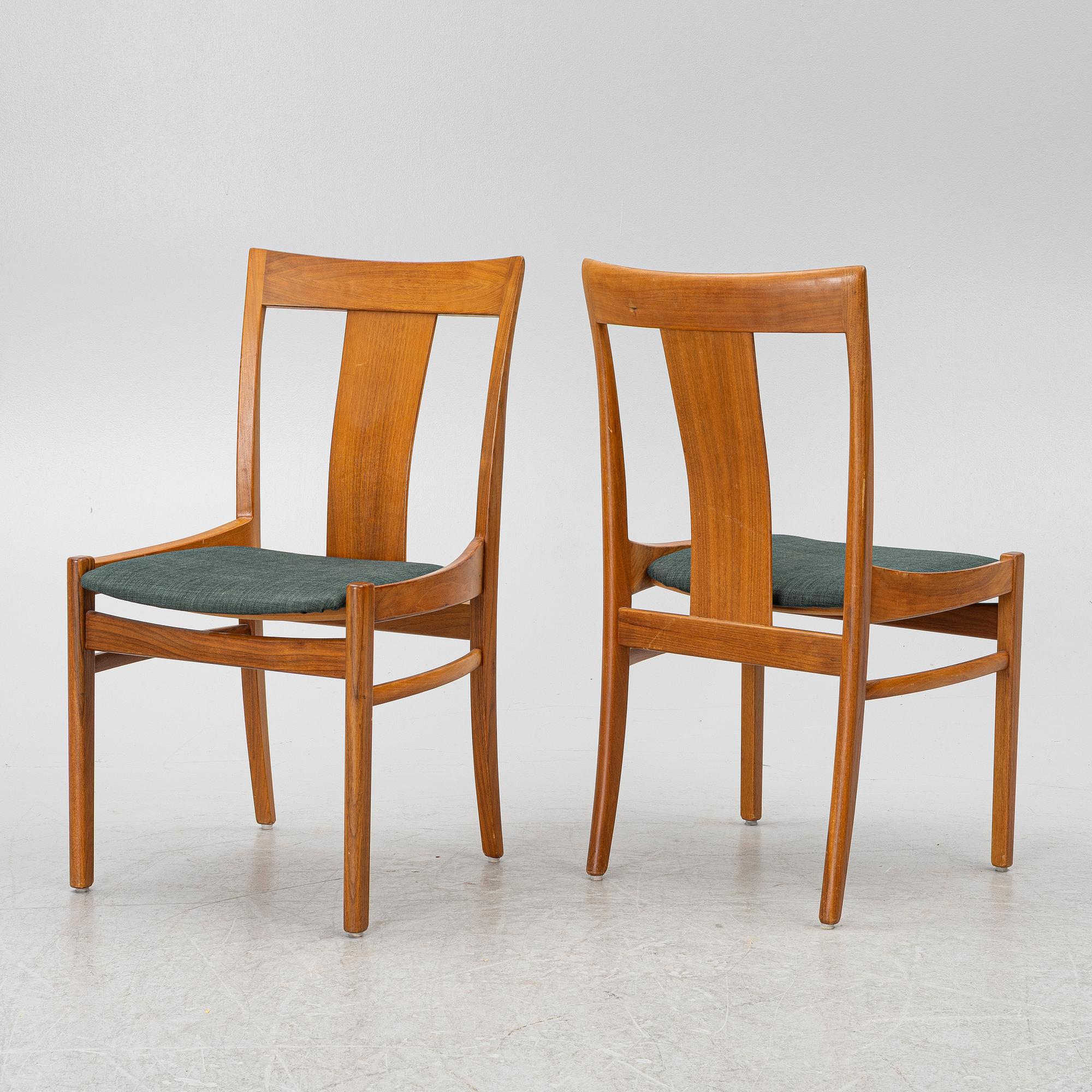 Carl-Evert Ekström, dining table with four chairs, AB Johansson & söner, Hyssna. Mid-20th century.