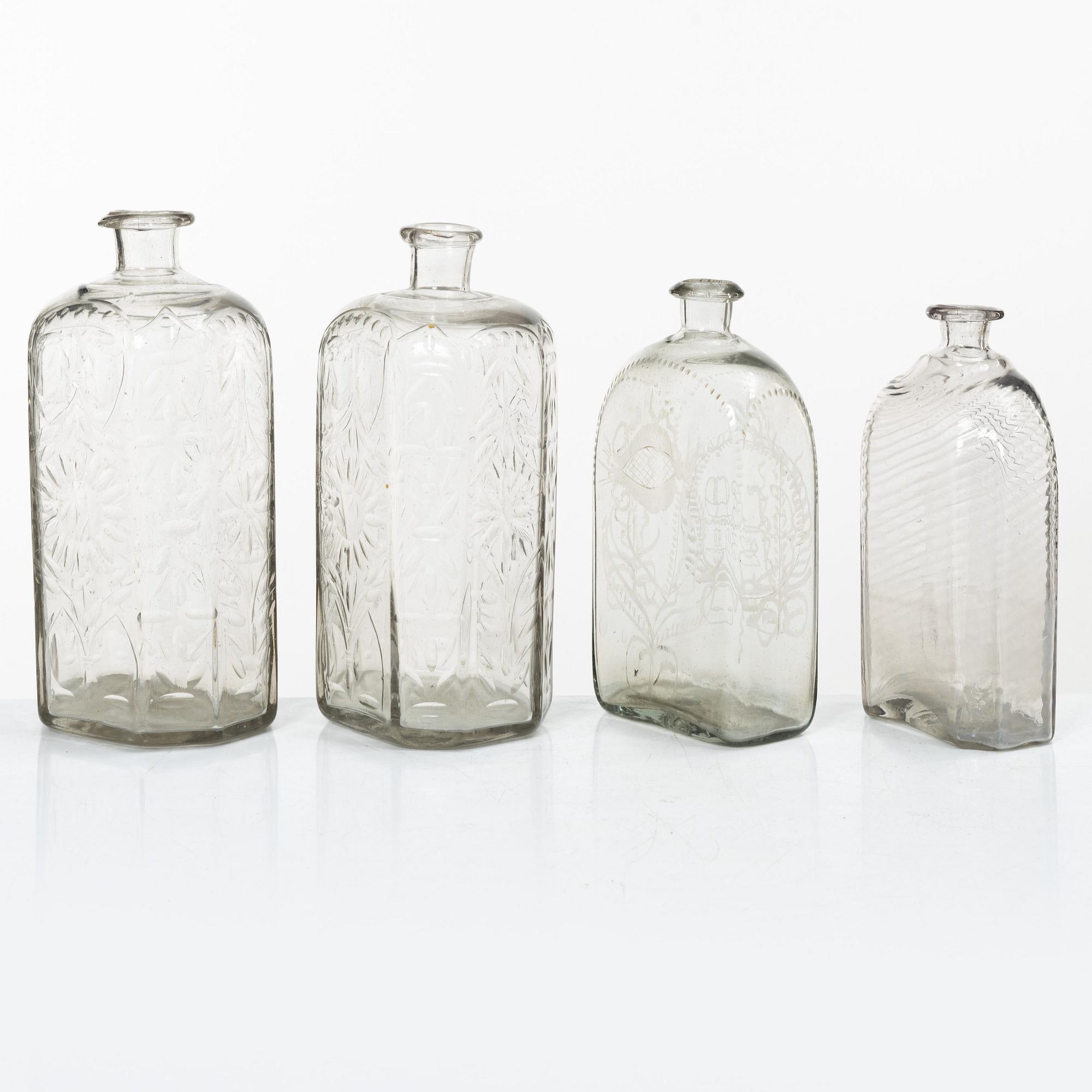 Bottles, a pair, Baroque, 18th century, +2.