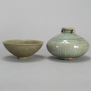 A celadon glazed vase and bowl, South East Asia, Sawankhalok, 16/17th Century.