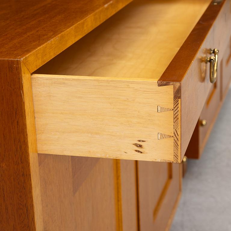 Josef Frank, two model B2112 bookcases, Firma Svenskt Tenn, Sweden, before 1985.