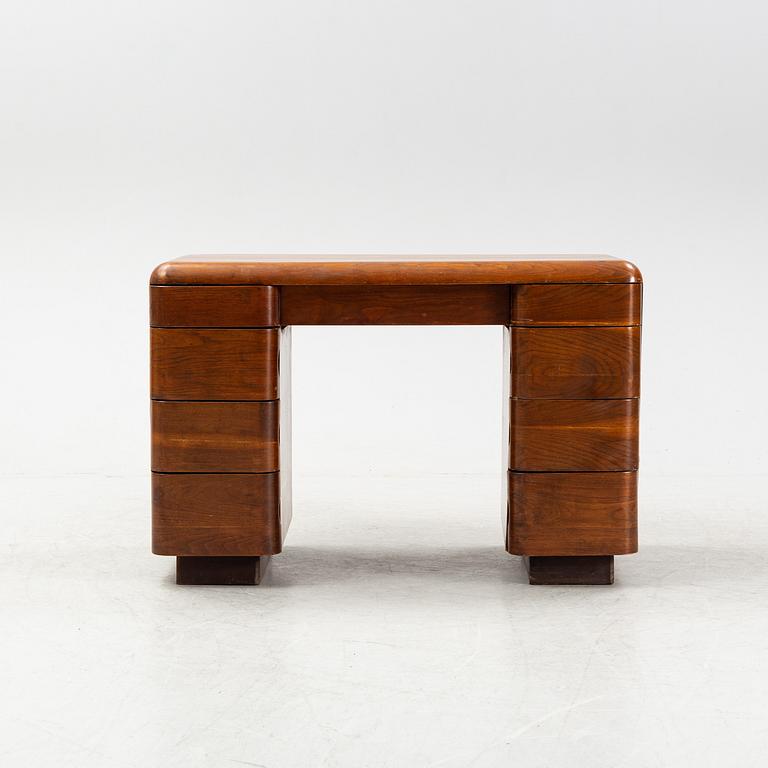 Paul Goldman, a 'Bentwood Desk' from Plymold, Massachusetts, 1945-47.