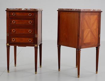 POTTSKÅP, ett par, gustaviansk stil. 1800-tal.