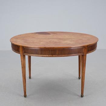 MATBORD, 5 delar, gustaviansk stil. 1900-tal.