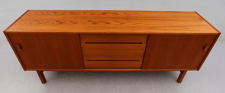 SIDEBOARD, "Arild", Nils Jonsson, Troeds, Bjärnum, 1900-talets andra hälft.