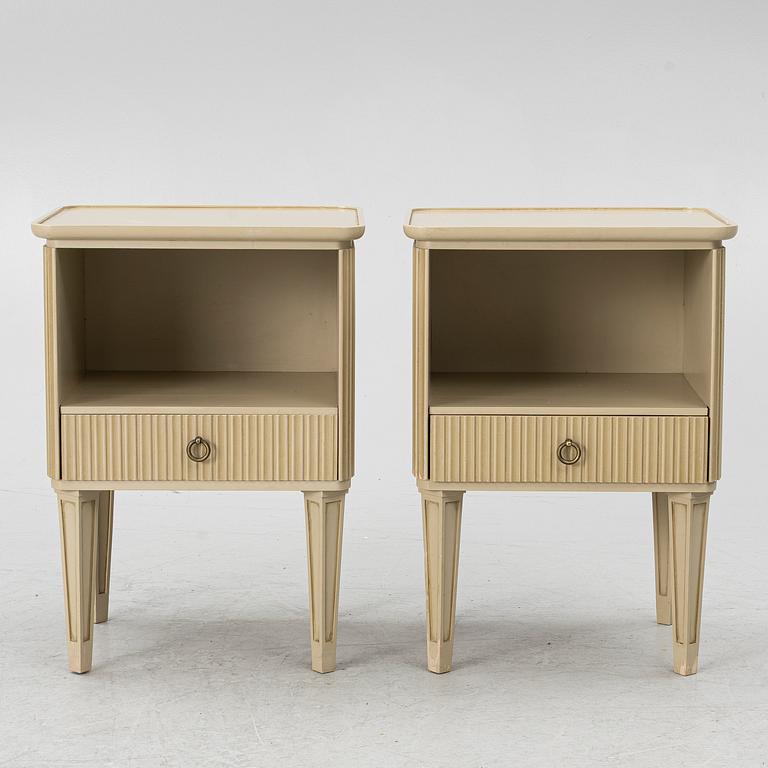 Nattygsbord, ett par, 1940/50-tal.