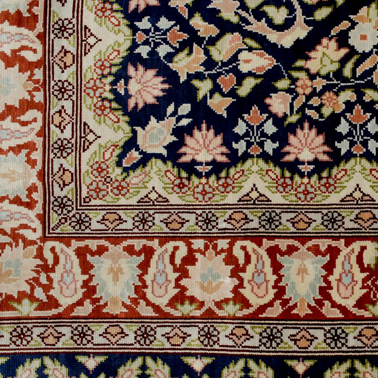 MATTA, silke, Turkiet, sannolikt Hereke, ca 75x47 cm.