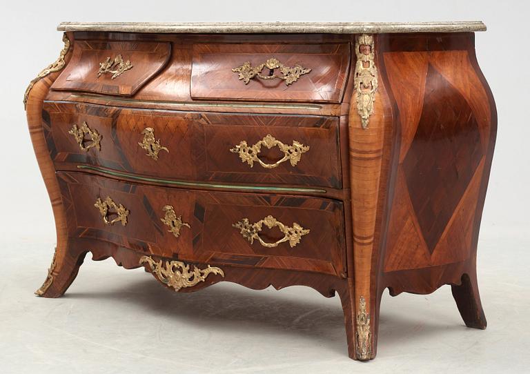 A Swedish Rococo 18th century commode in the manner of J Neijber.