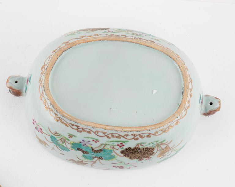 Terrin med lock, kompaniporslin. Qingdyastin, Qianlong (1736-95).