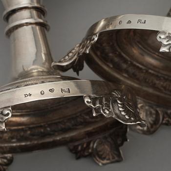 STRÖSOCKERSKÅLAR, ett par, Gustaf Möllenborg, Stockholm, 1834. Vikt 1 260 g.