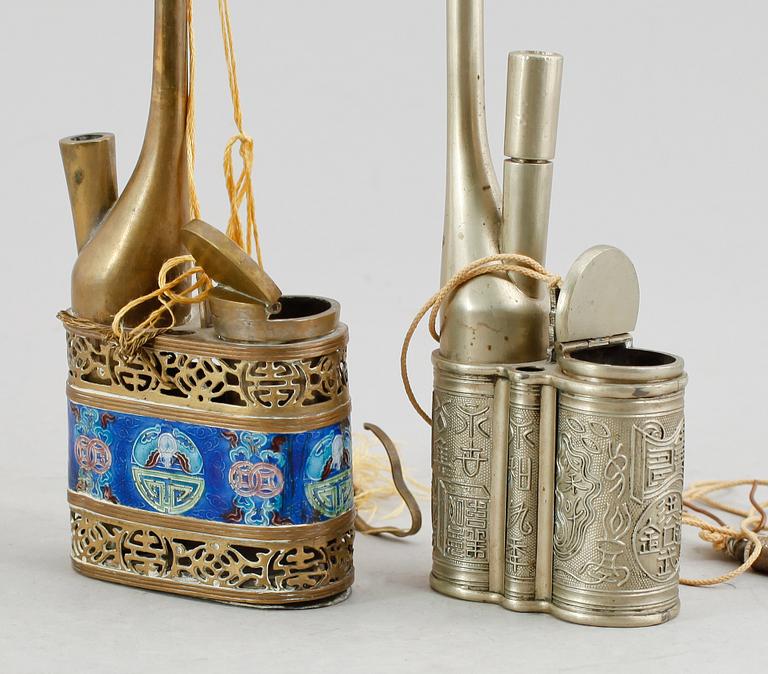 OPIUMPIPOR, 2 st, Kina, sekelskiftet 1900.