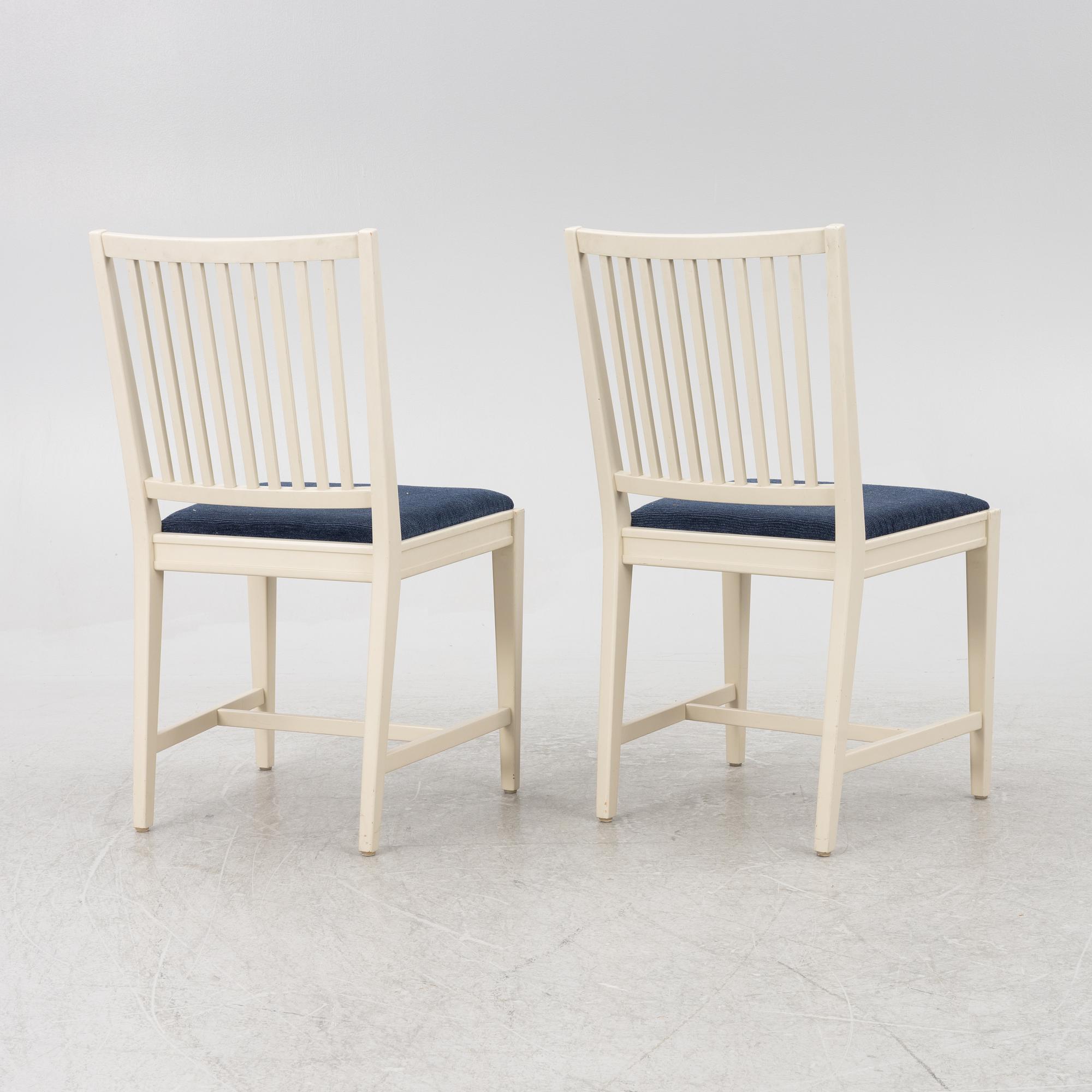 Svante Skogh, a 'Vindö' dining table and four chairs, Balders snickeri, Vaggeryd, second half of the 20th century.