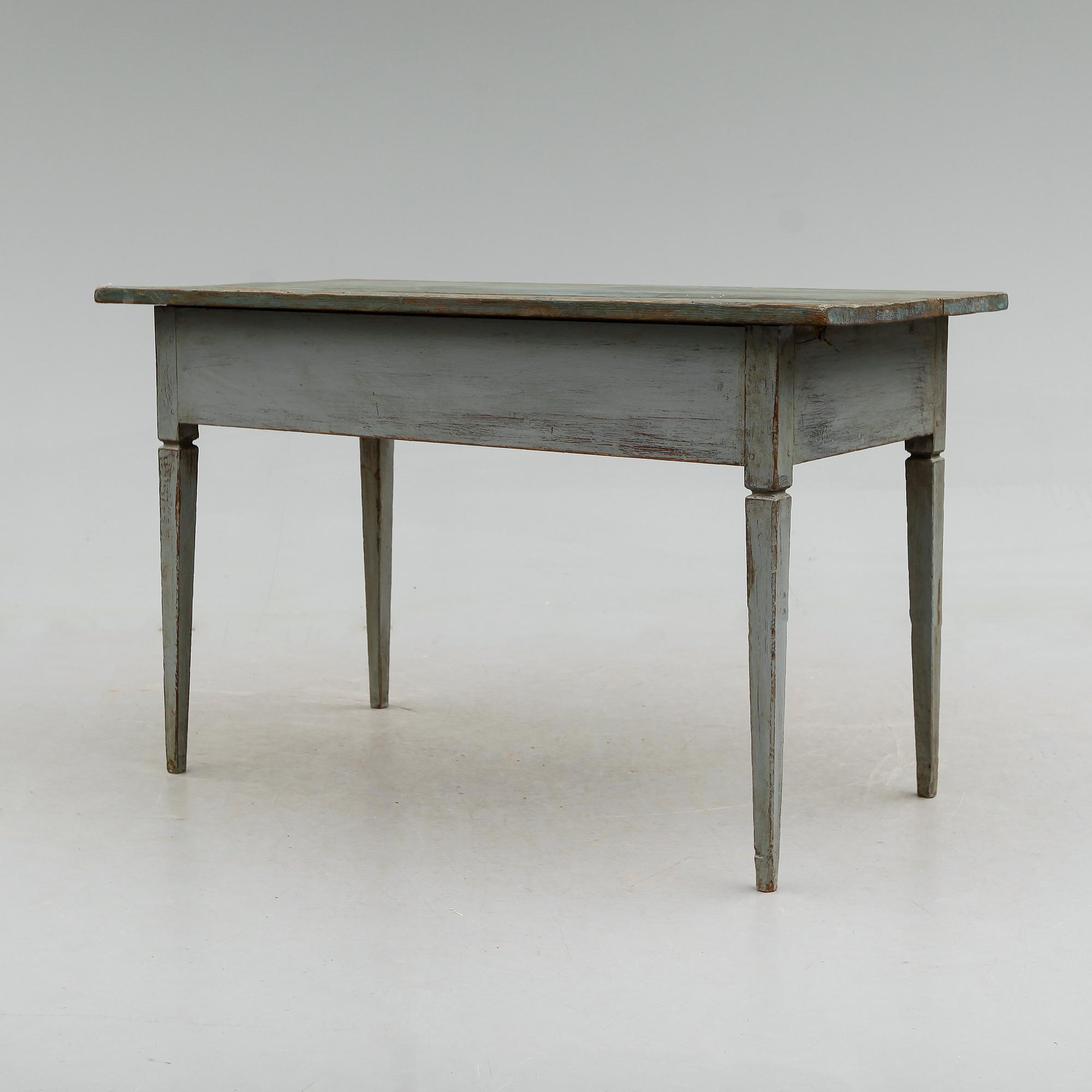 BORD, sengustavianskt, omkring år 1800.