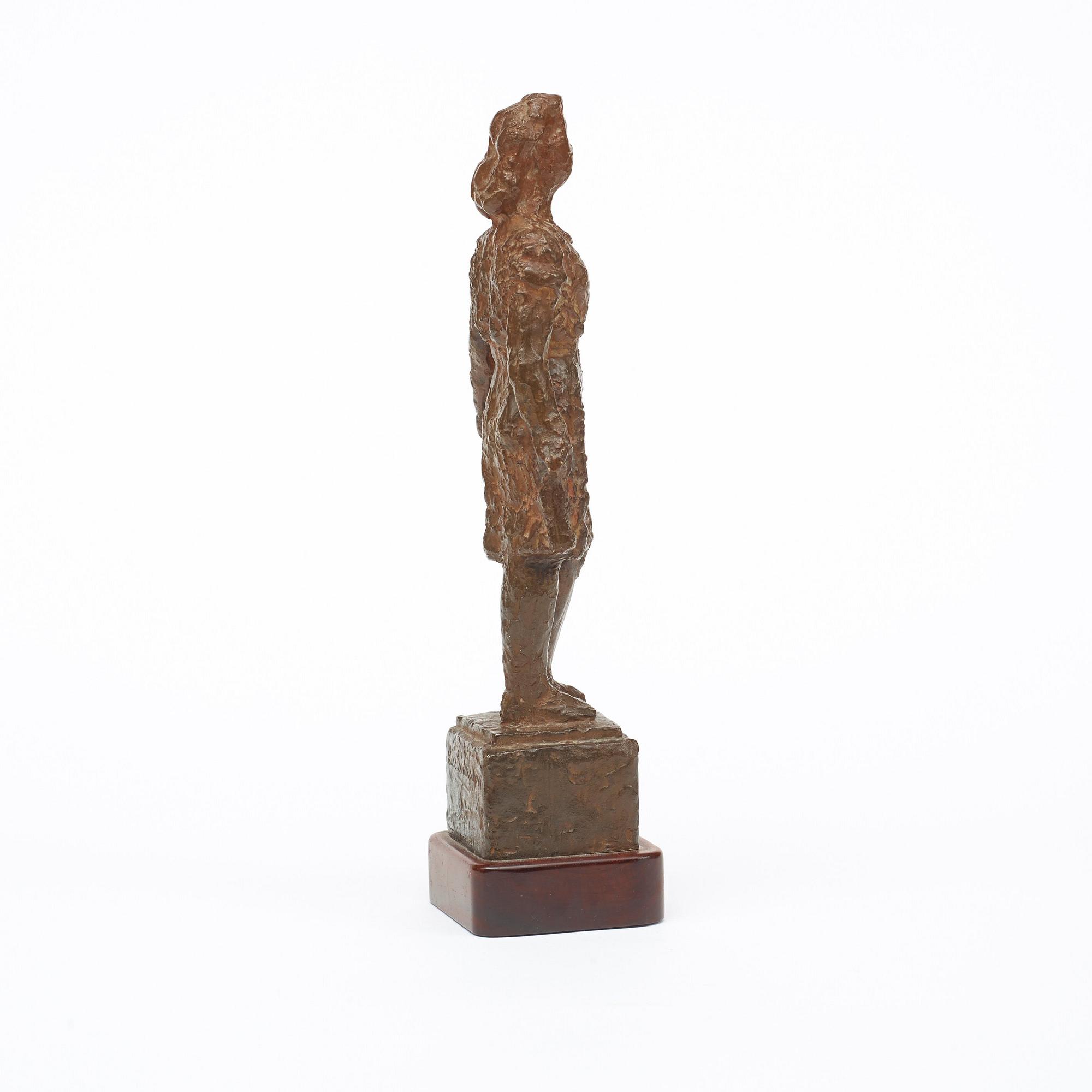 Liss Eriksson, Standing girl.