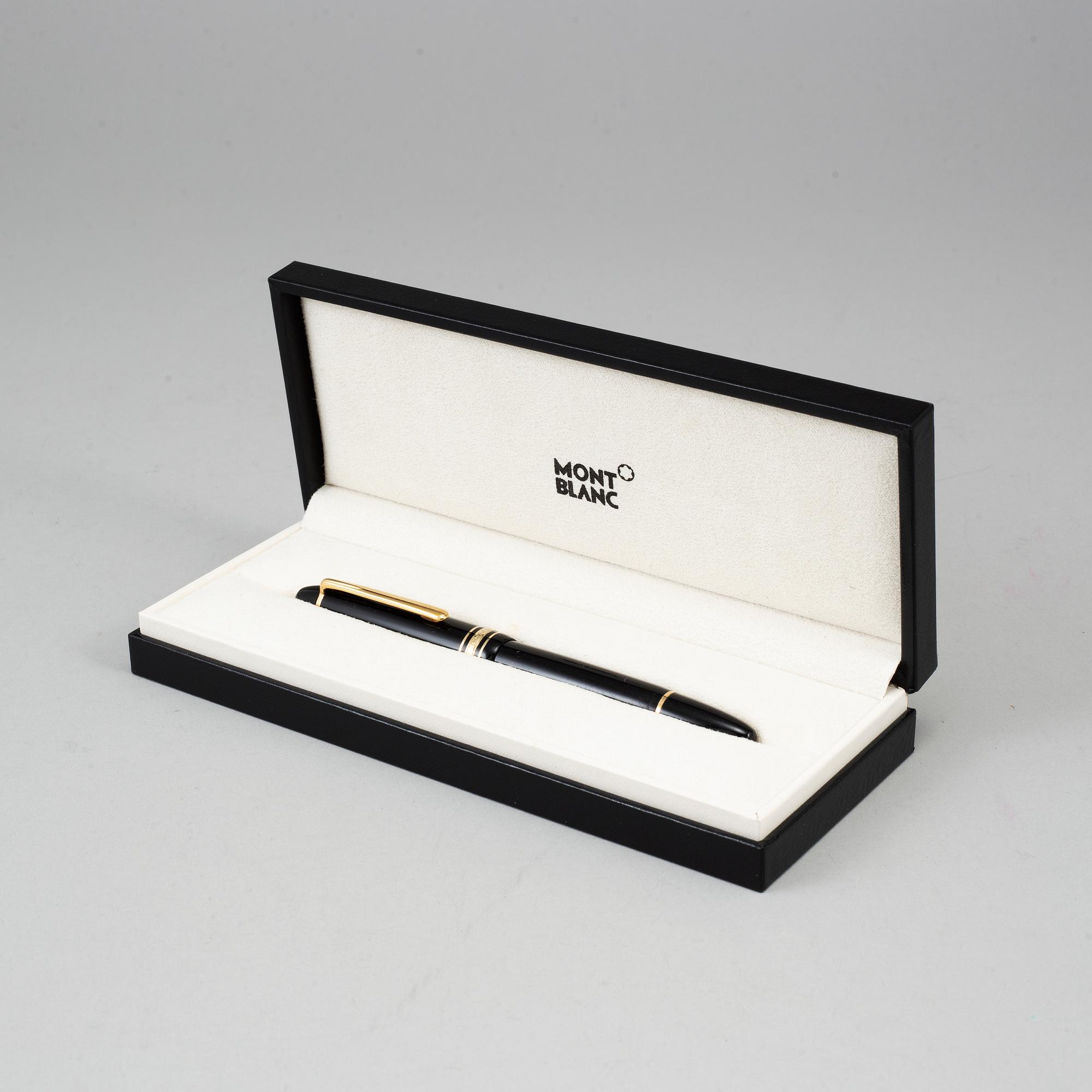 MONTBLANC, a Meisterstück No 146 fountain pen.