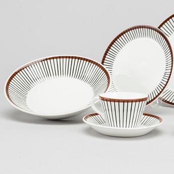 STIG LINDBERG, servis "Spisa Ribb", 42 dlr, benporslin, Gustavsberg, 1955-1974.