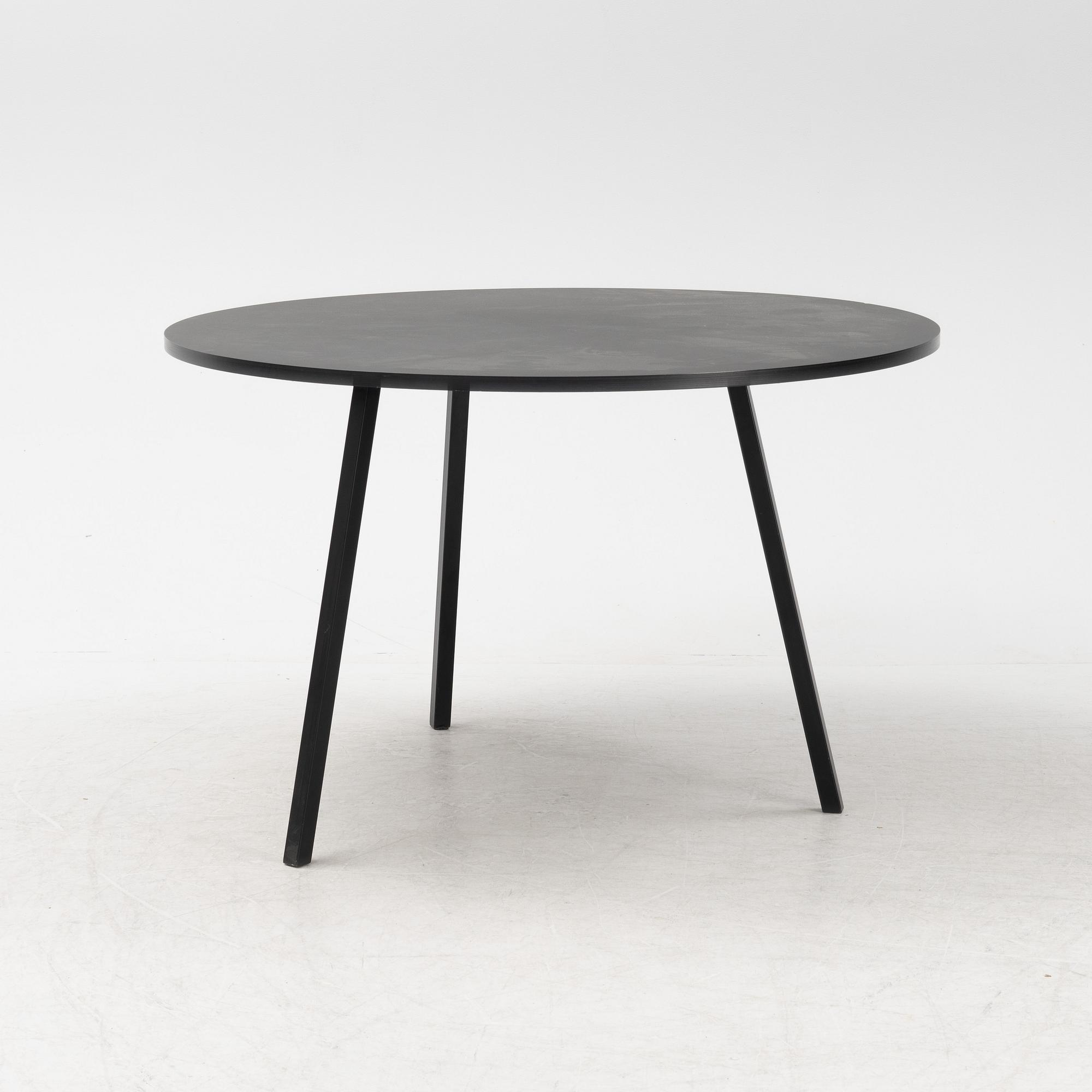 Leif Jørgensen, a 'Loop Stand Round' dining table from HAY, Denmark.