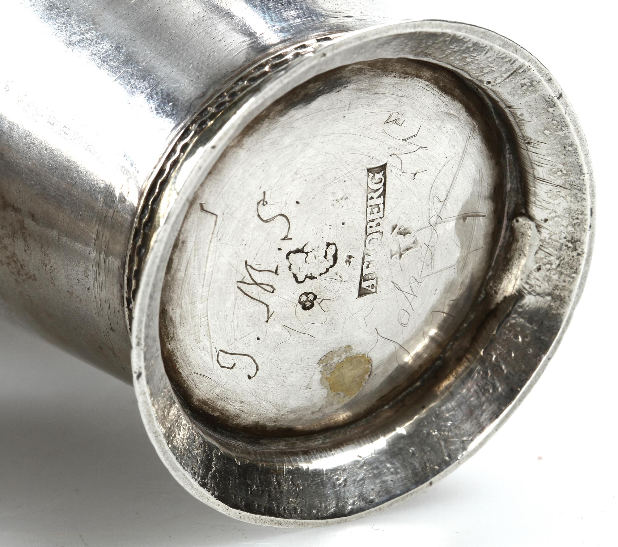 BÄGARE, 2 st, silver, 1700-tal. Vikt ca 96 gr.