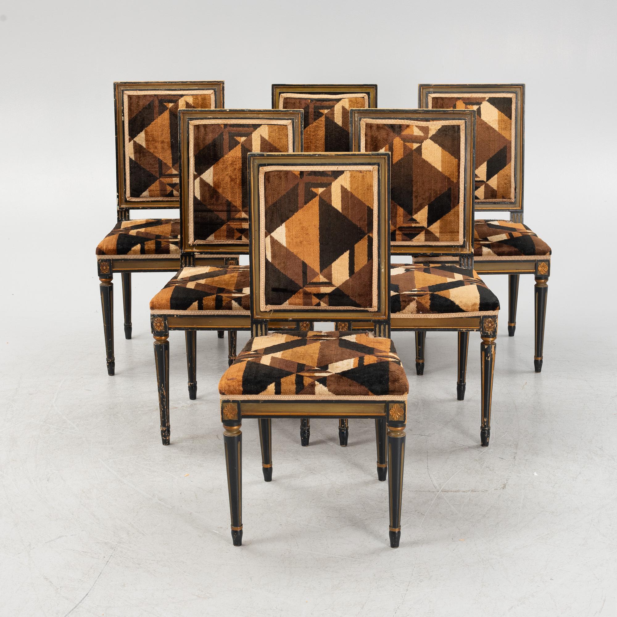 Dining table and 6 chairs, Louis XVI style. Early 20th century.
