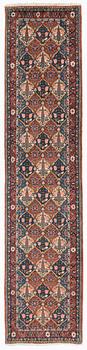A Baktiari runner, c. 395 x 92 cm.
