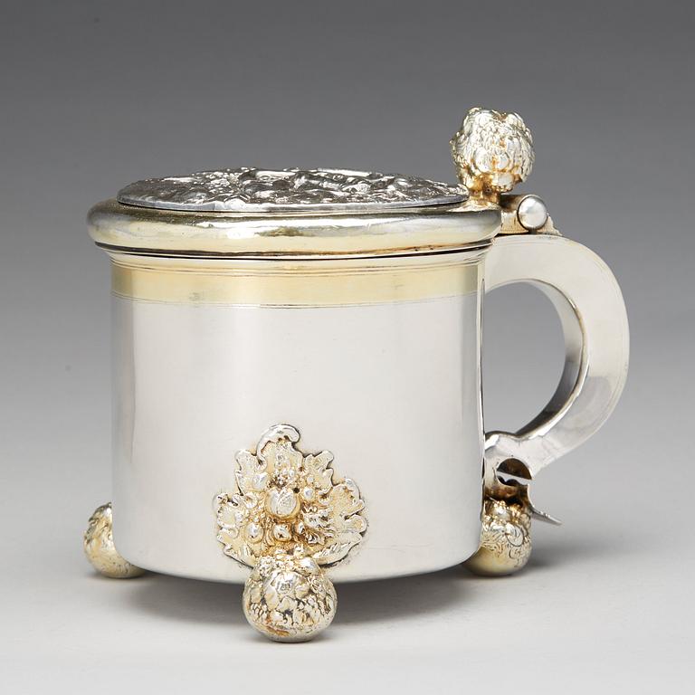 A Swedish Baroque parcel-gilt tankard, mark of Jöran Eriksson Straus, Stockholm (1673-1688).