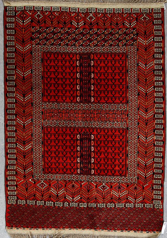 MATTA. Antik/semiantik, Turkmensk Ensi, ca 172x124 cm.