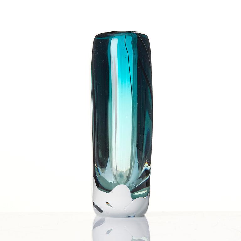 Vicke Lindstrand, a "Vinter" (Winter) glass vase, Kosta, Sweden, 1950s-60s.