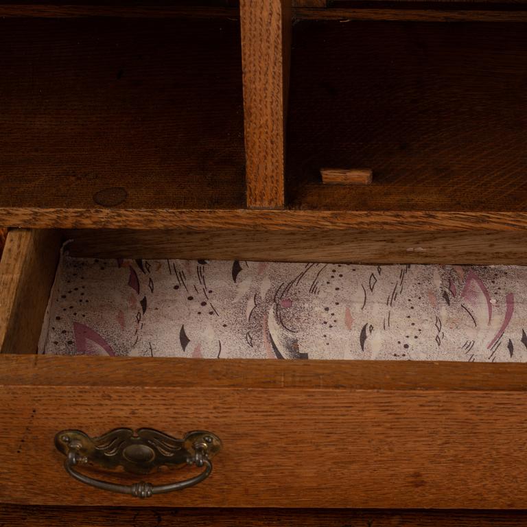 Skåp, jugend, 1900-talets början.