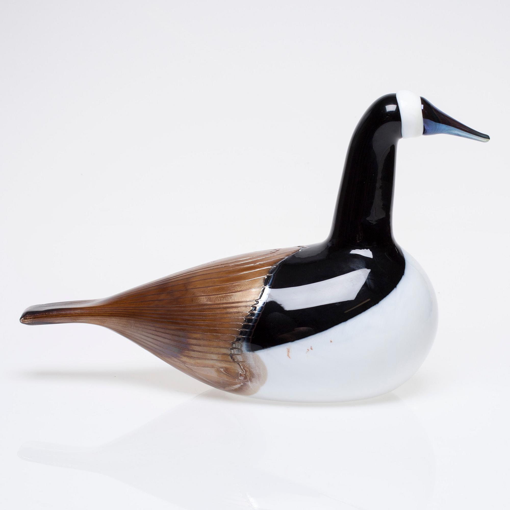 FIGURIN, glas, signerad och numrerad, O. Toikka Nuutajärvi 643/2000.