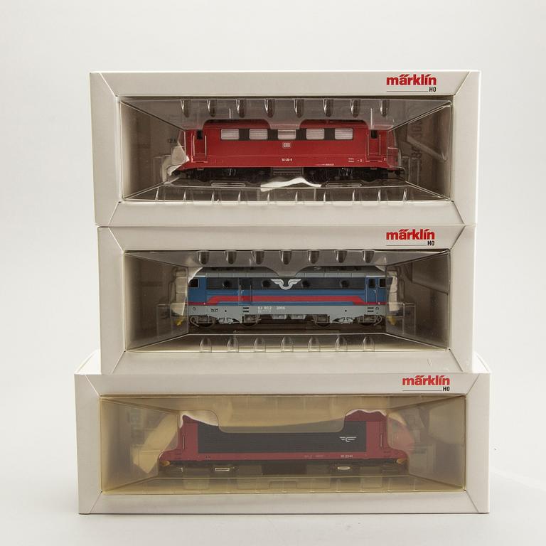 3 Märklin H0 locomotives.