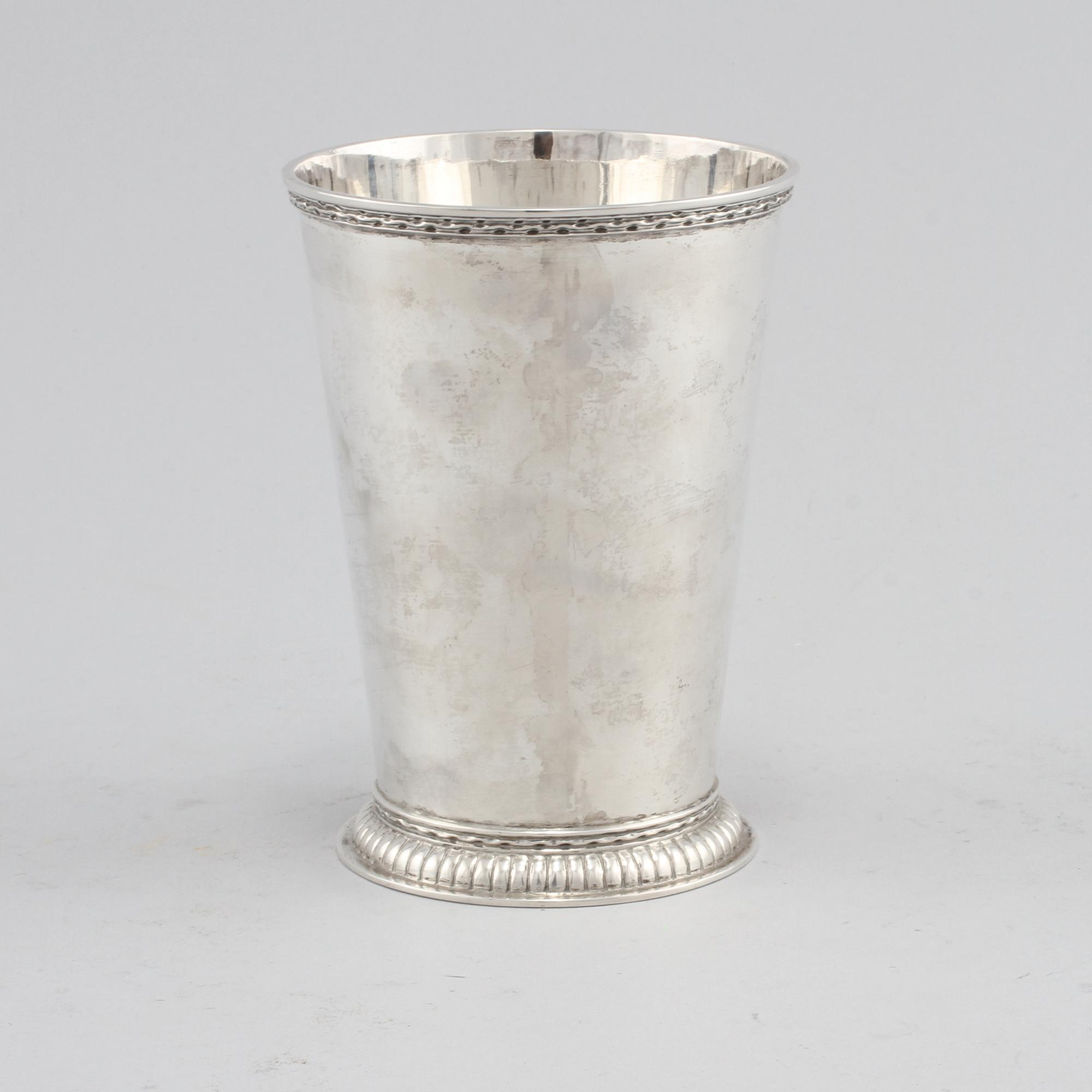 BÄGARE, silver, Erik Råström, C G Råström, Stockholm, 1952. Vikt 220 g.