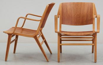 KARMSTOLAR, ett par, "Ax-stolen", Peter Hvidt & Orla Molgaard  Nielsen, Fritz Hansen, Danmark 1950-60-tal.