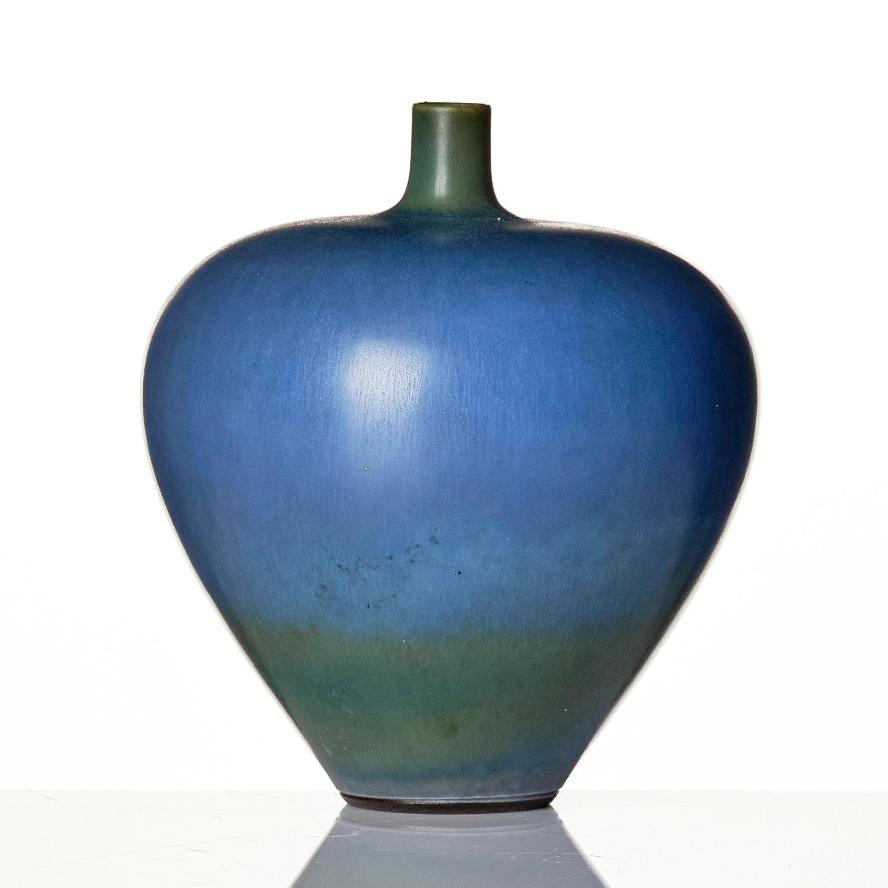Berndt Friberg, a stoneware vase, Gustavsberg Studio 1958.