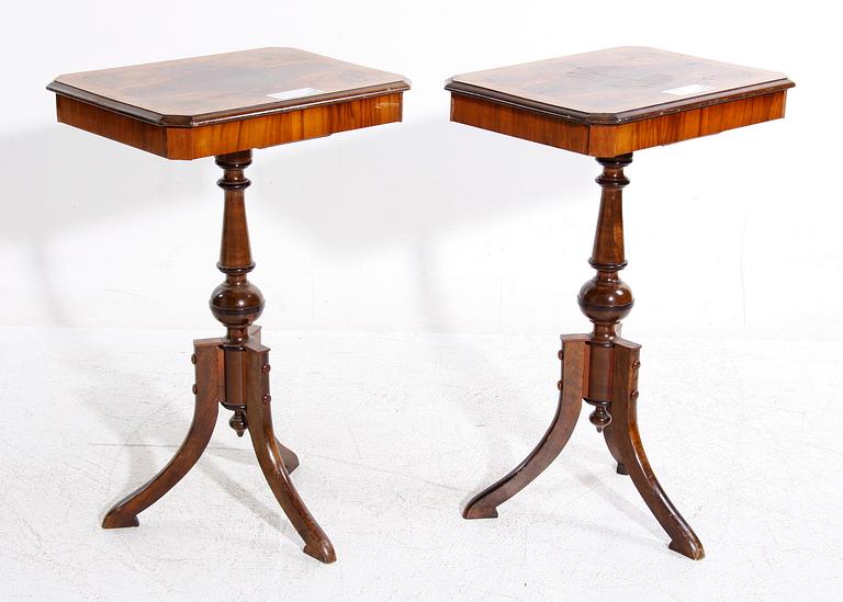 BORD, ett par, 1800/1900-talets början.