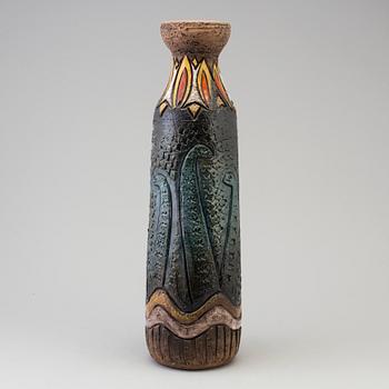 A stoneware vase by Marian Zawadski for Tilgmans Keramik, signed and dated 1964.