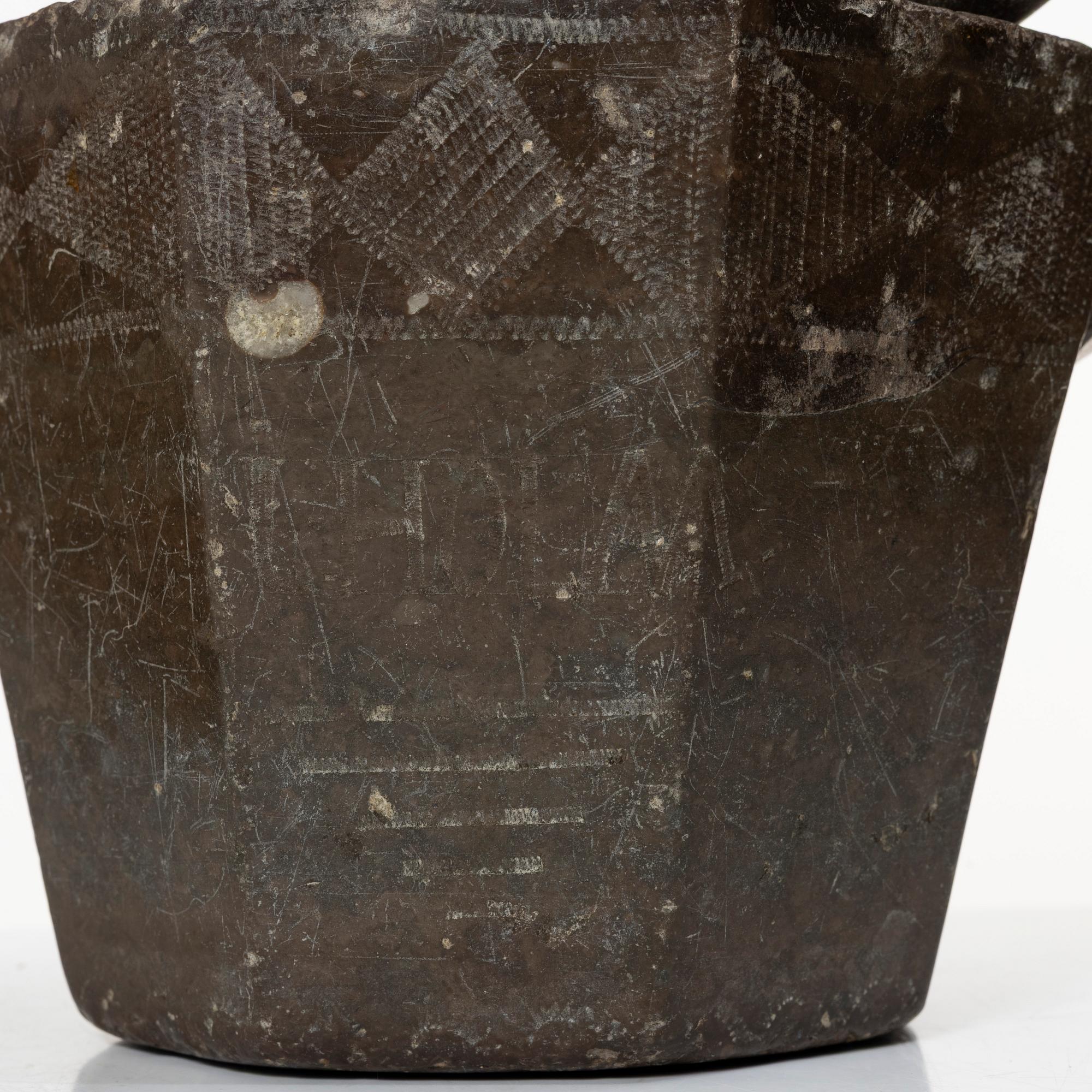 Mortlar, två st, 1800-tal.