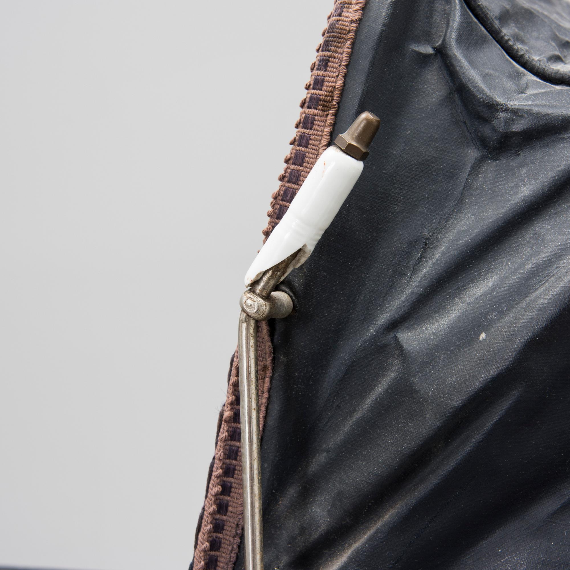 DOCKVAGN, Aktiebolaget A.W. Nilssons Fabriker, Malmö och GRAMMOFONSPELARE FÖR BARN, 1800- och 1900-tal.