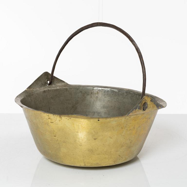 A Swedish brass kettle, 18th century.