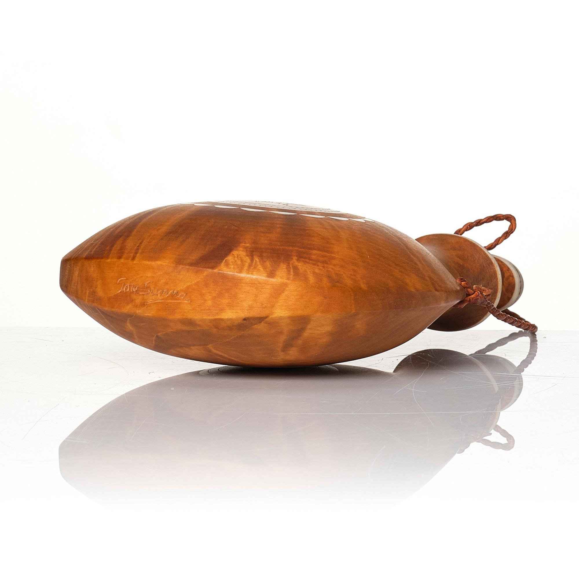 Thore Sunna, a saltflask.