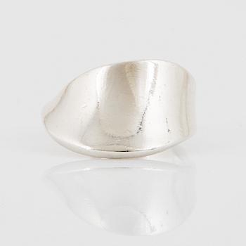 Vivianna Torun Bülow-Hübe, Georg Jensen, ring, sterlingsilver. nr 148.