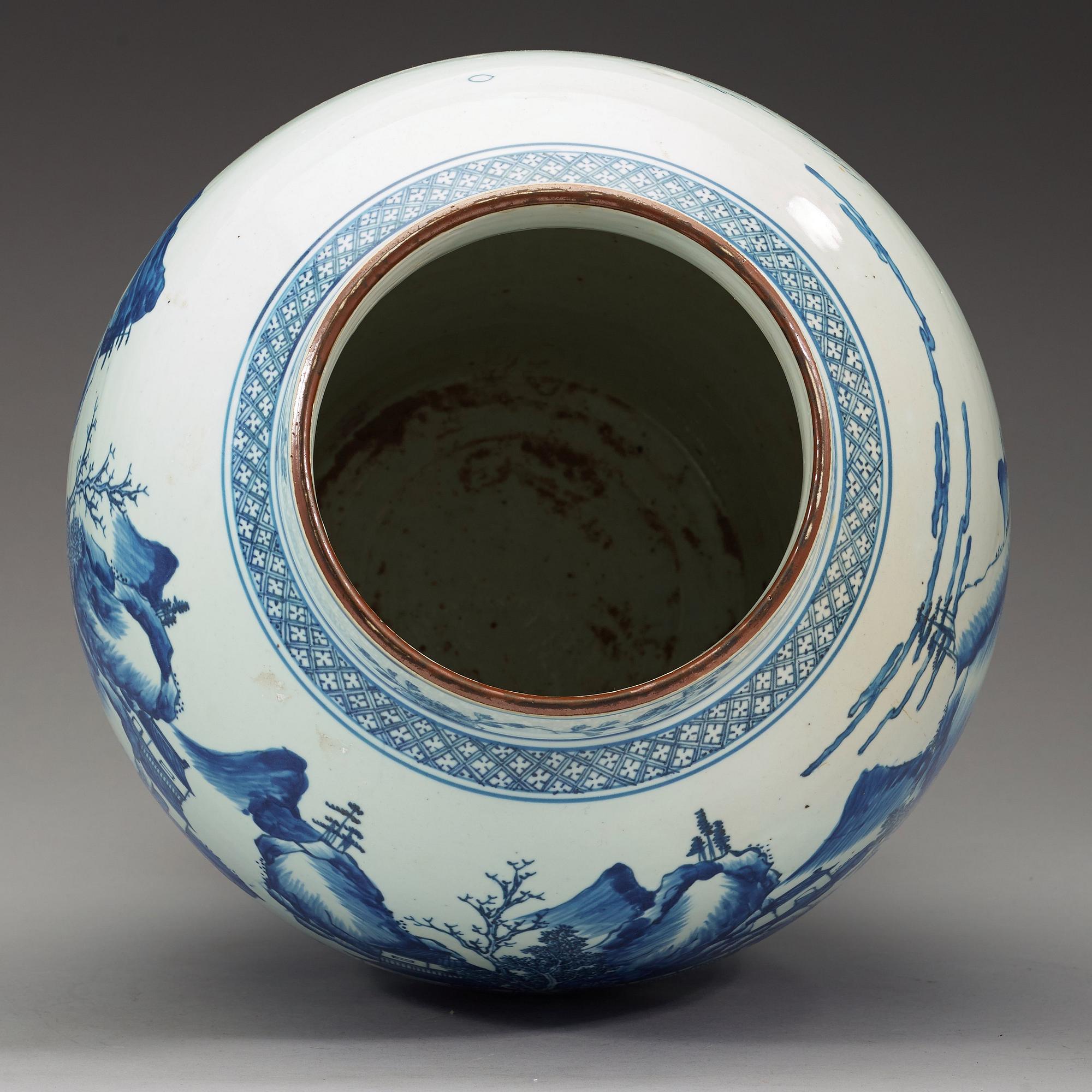 A large blue and white jar, Qing dynasty, Jiaqing (1796-1820).