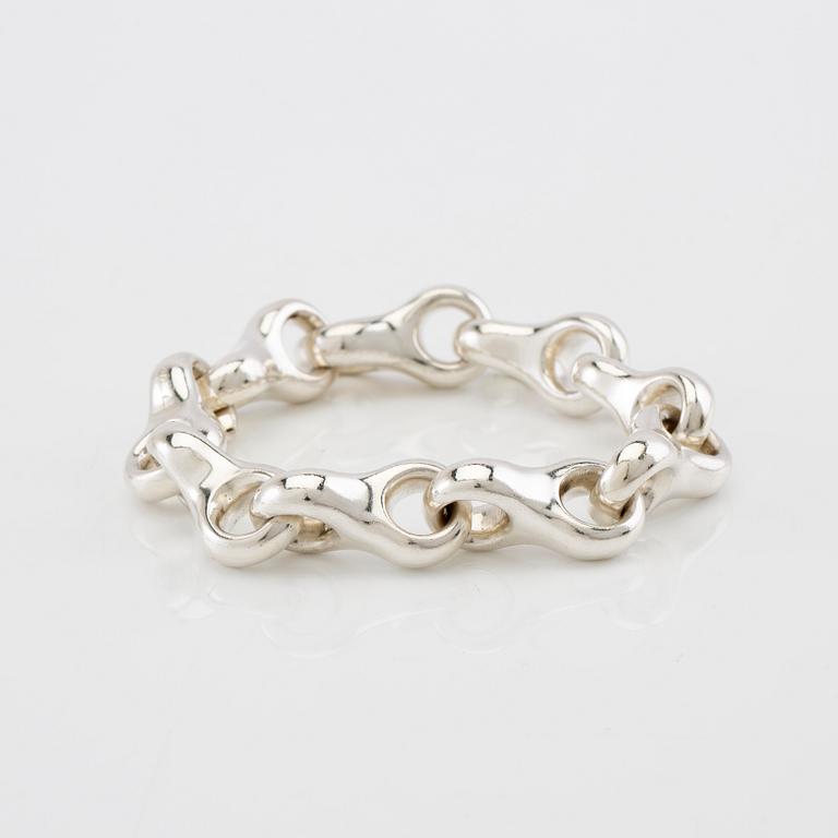 Ole Lynggaard, "Giga" bracelet in silver.